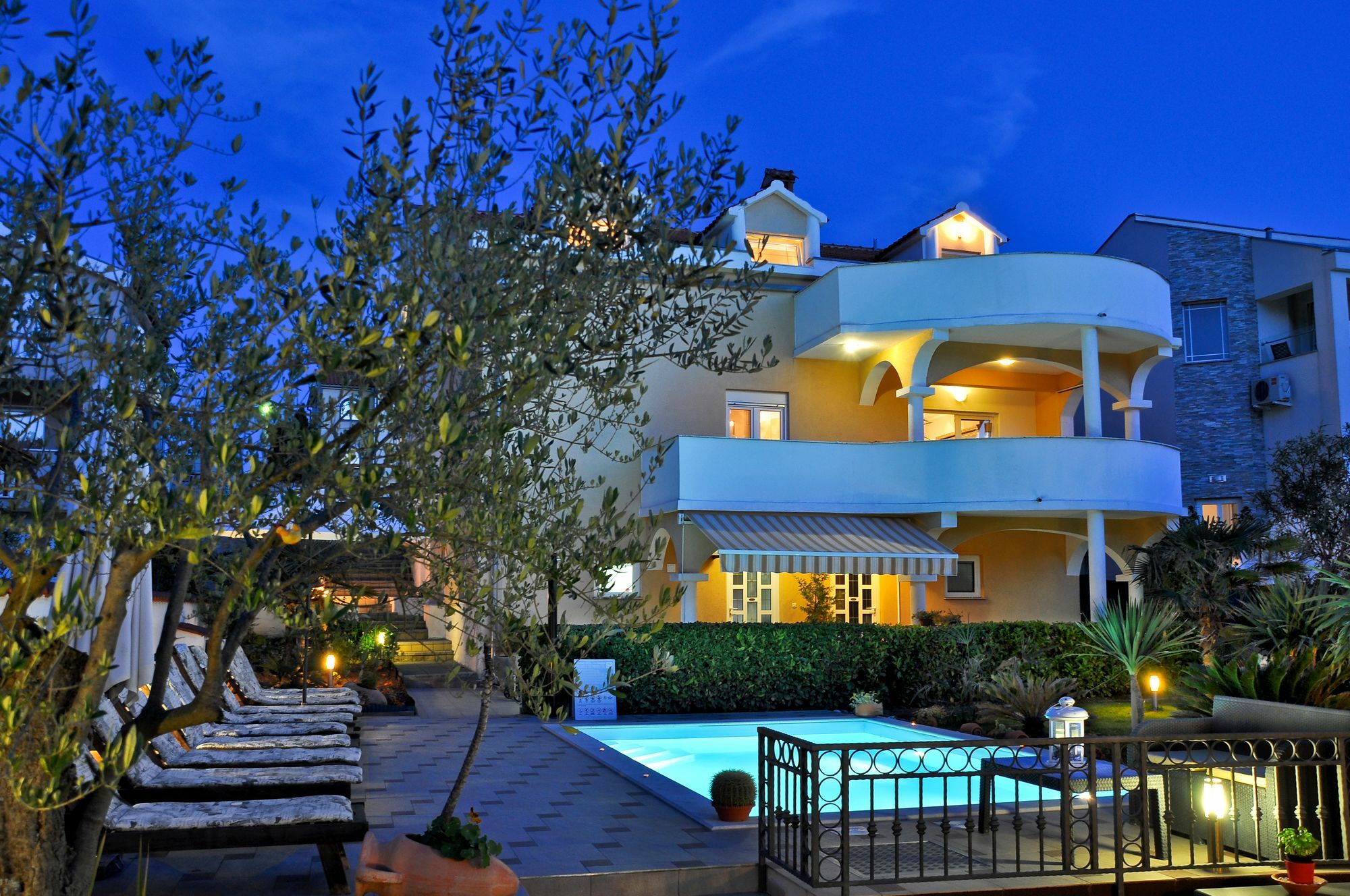 Villa Vanilla With Heated Pool Ζαντάρ Εξωτερικό φωτογραφία